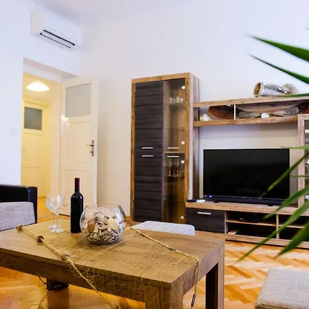 公寓 Dundo Baldo 斯普利特