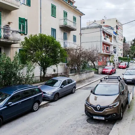 Dundo Baldo * سبليت