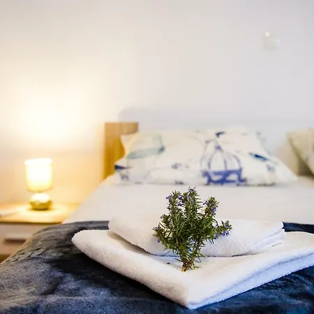 Dundo Baldo Apartament *