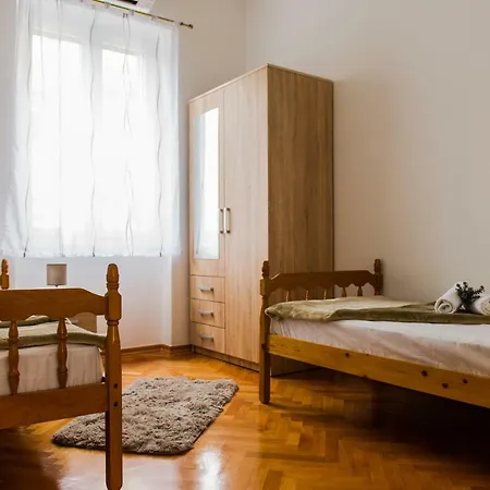 Dundo Baldo Apartment *