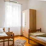 Apartament Dundo Baldo *